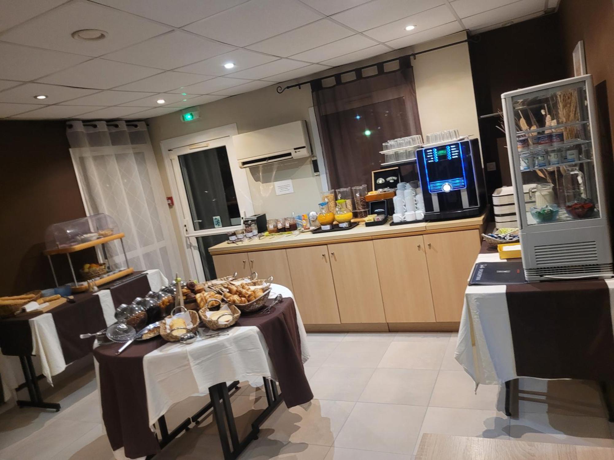 Hotel Le Cosy Blois Villebarou Exterior foto